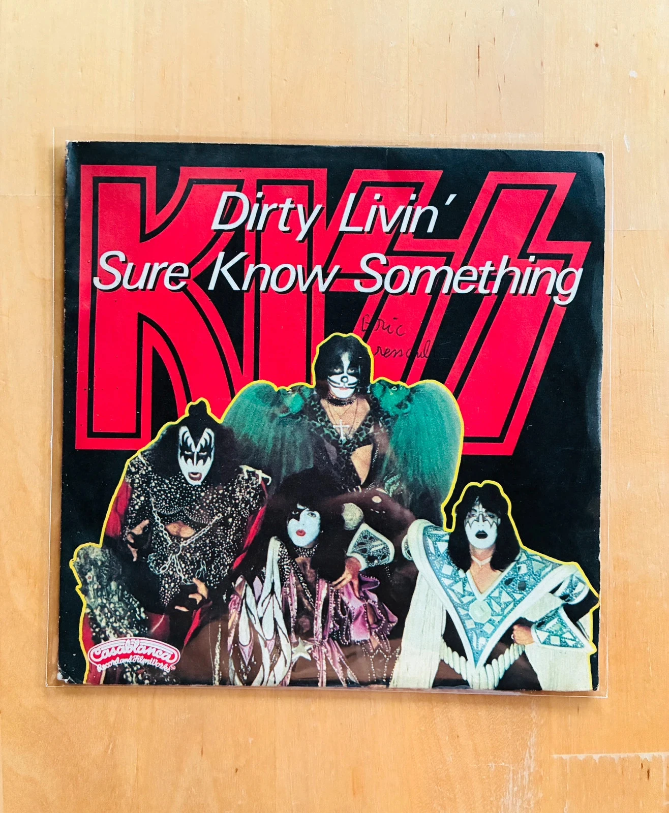 Disque vinyle 45T Kiss Dirty Livin’.